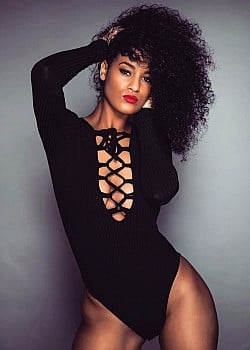 Paige Osborne image 2 of 4