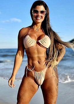 Pamella Cristiny image 3 of 4