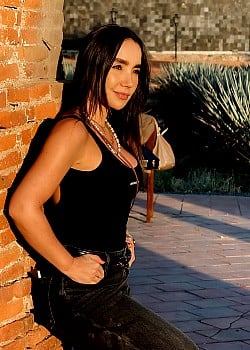 Paola Jara image 4 of 4