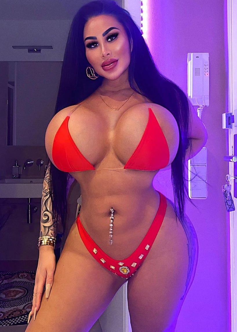 Paris Herms - Free nude pics, galleries & more at Babepedia