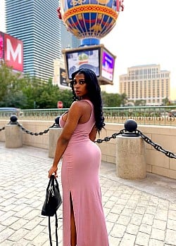 Paris Lee image 3 of 4
