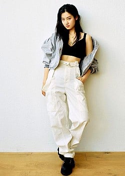 Park Ju-hyun image 2 of 3