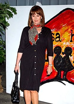 Patricia Richardson image 2 of 3