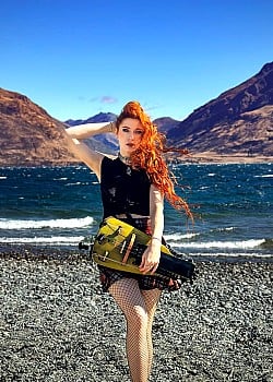 Patty Gurdy image 3 of 4