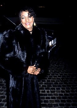 Paula Kelly image 2 of 2