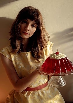 Paulina Krzeminska image 1 of 4