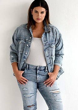 Paulina Pazulinec image 4 of 4