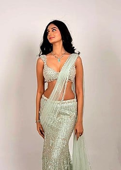 Payal Dhare image 2 of 4