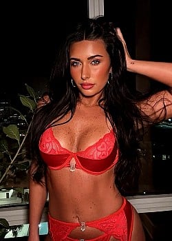 Payton Walker image 2 of 4