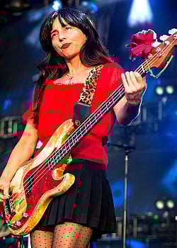 Paz Lenchantin image 2 of 3