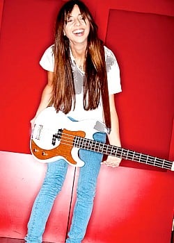 Paz Lenchantin image 1 of 3