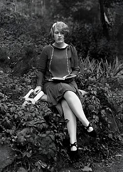 Peaches Browning image 2 of 2