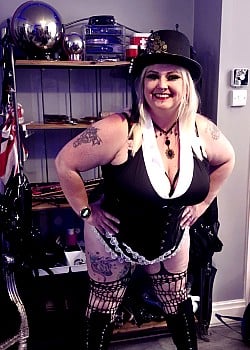 Peggy DeVille image 2 of 3