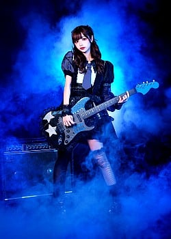 Piano Minase image 3 of 3