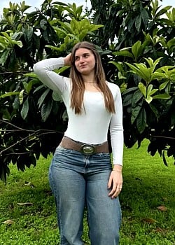 Pili Fernandez image 2 of 3