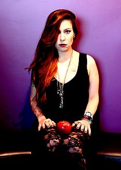 Pitty image 2 of 2