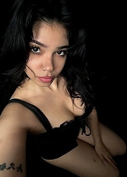 Pixieonyxxx image 3 of 4