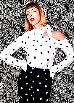 Pollyanna McIntosh image 2 of 4