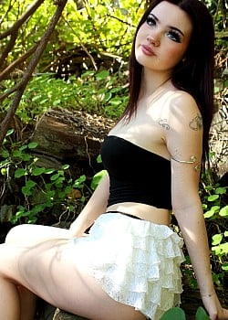 Poppy Joy image 1 of 3