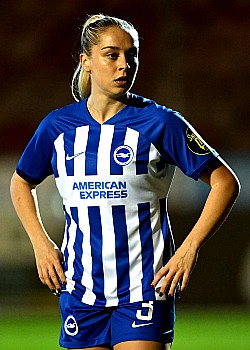 Poppy Pattinson image 2 of 2