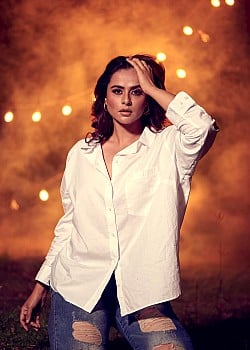 Prachi Tehlan image 2 of 4