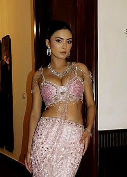 Pragya Bhandari image 1 of 1