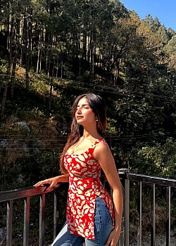 Pragya Singh image 2 of 2