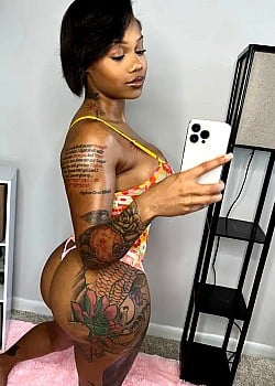 Princess Tay image 2 of 4