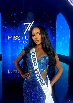 Prissy Gomes image 3 of 4