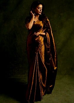 Priyamani image 3 of 4