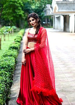 Priyanka Tyagi image 3 of 4