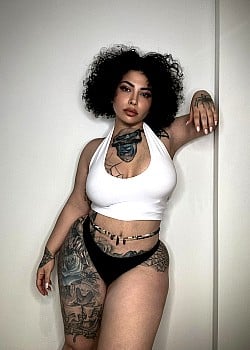 Queen Azita image 3 of 4