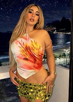 Queen Buenrostro image 1 of 4