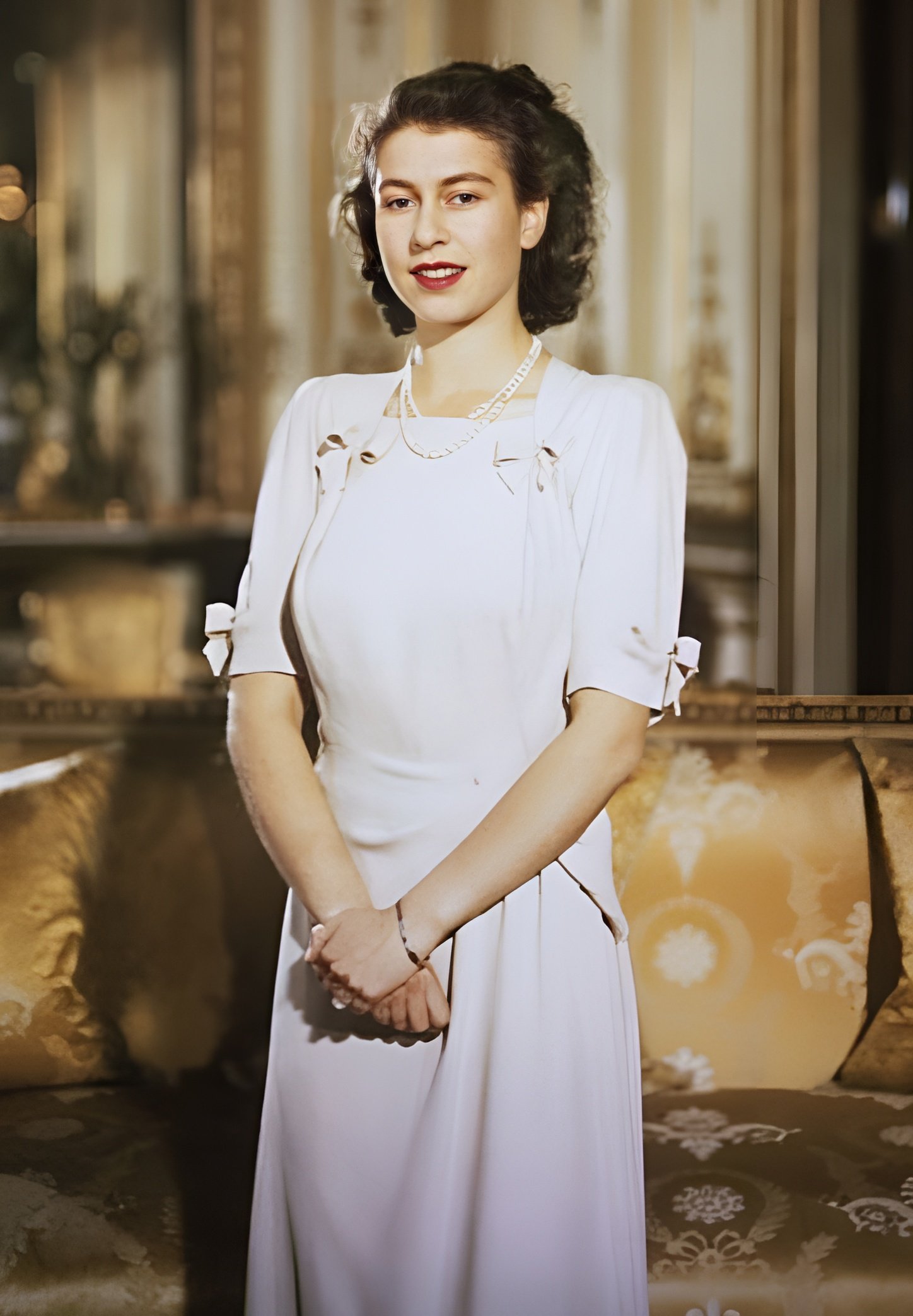 Queen Elizabeth II - Free pics, galleries & more at Babepedia