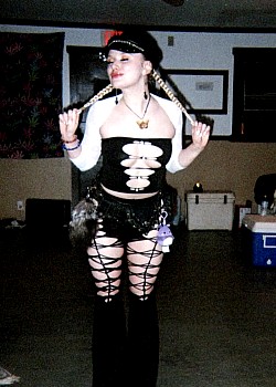 Rachel Cohen image 2 of 4