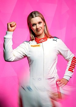 Rachel Robertson (racing) image 1 of 2