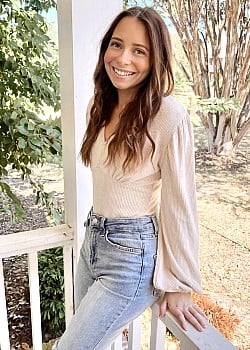 Rachel Thomas image 2 of 4