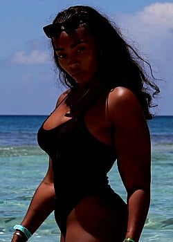 Racquel Palmer image 3 of 3