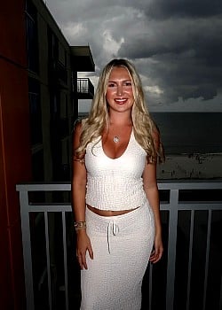 Raelyn Genoni image 1 of 3