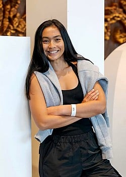 Rania Putrisari image 3 of 3