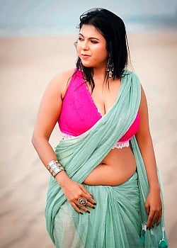 Ranita Roohi image 4 of 4