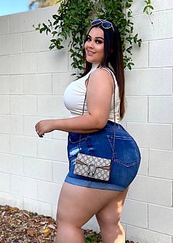 Raquel Gutierrez image 4 of 4