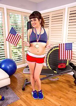 Raquel Roper image 2 of 3