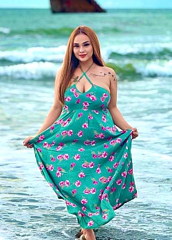Rara Amora image 4 of 4
