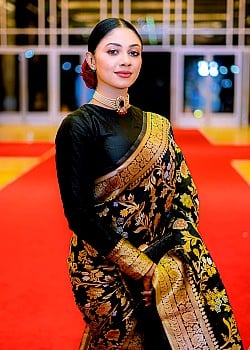 Rashiprabha Sandeepani image 4 of 4