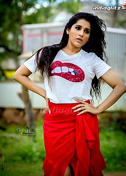 Rashmi Gautam image 2 of 4