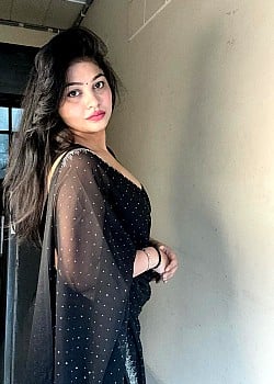 Rashmi Singh Rajput image 3 of 4