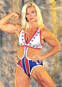 Raye Hollitt image 2 of 4