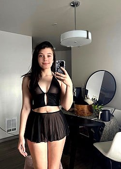 Raye Roze image 4 of 4