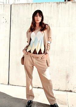 Rebecca Staffelli image 3 of 4